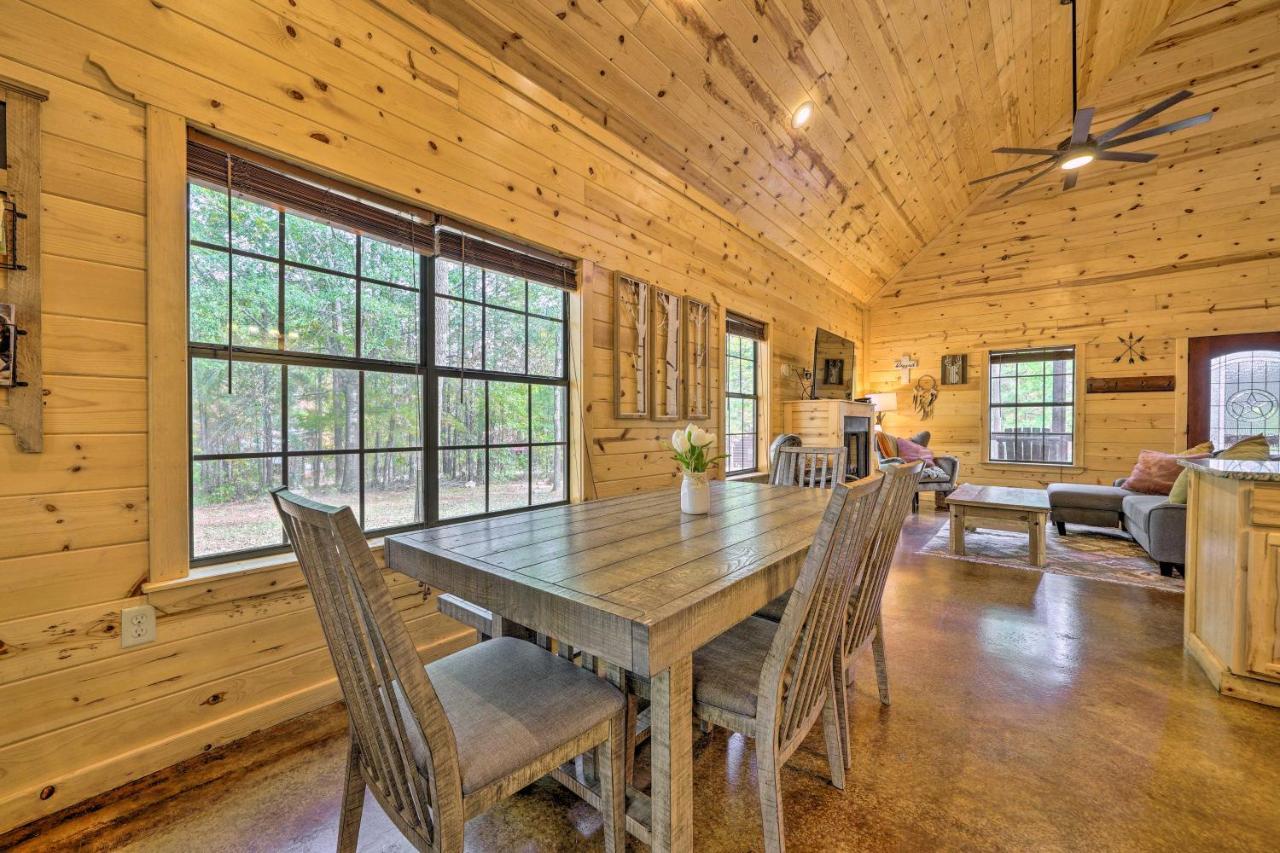 Cabin With Hot Tub And Games, 4 Mi To Beavers Bend! Брокен-Боу Екстер'єр фото