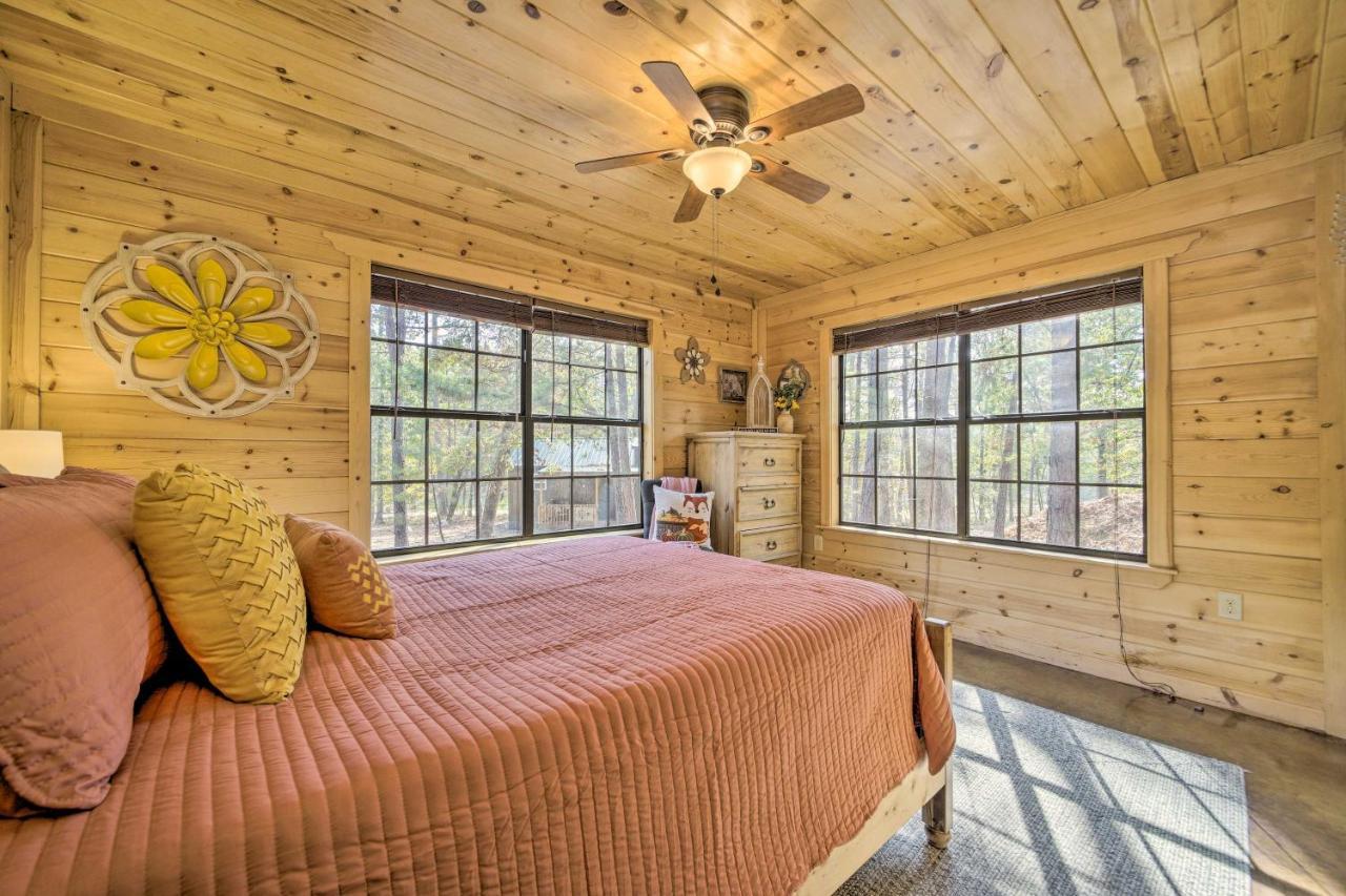 Cabin With Hot Tub And Games, 4 Mi To Beavers Bend! Брокен-Боу Екстер'єр фото