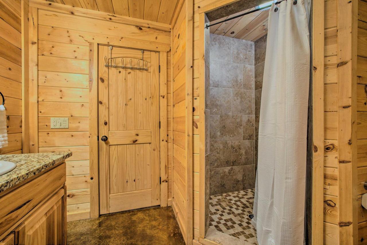 Cabin With Hot Tub And Games, 4 Mi To Beavers Bend! Брокен-Боу Екстер'єр фото